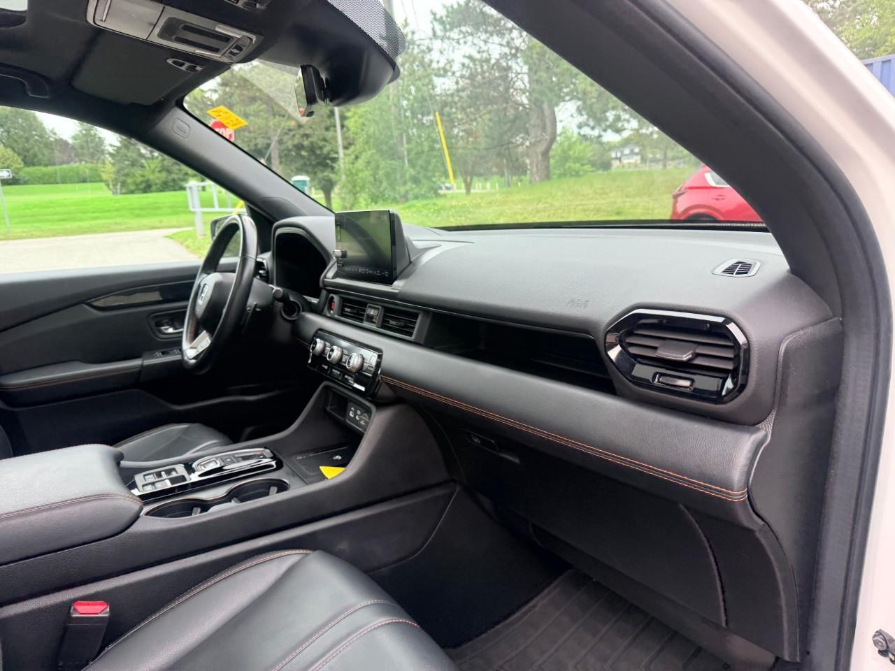 2023 Honda Pilot TrailSport 4dr All-Wheel Drive Photo