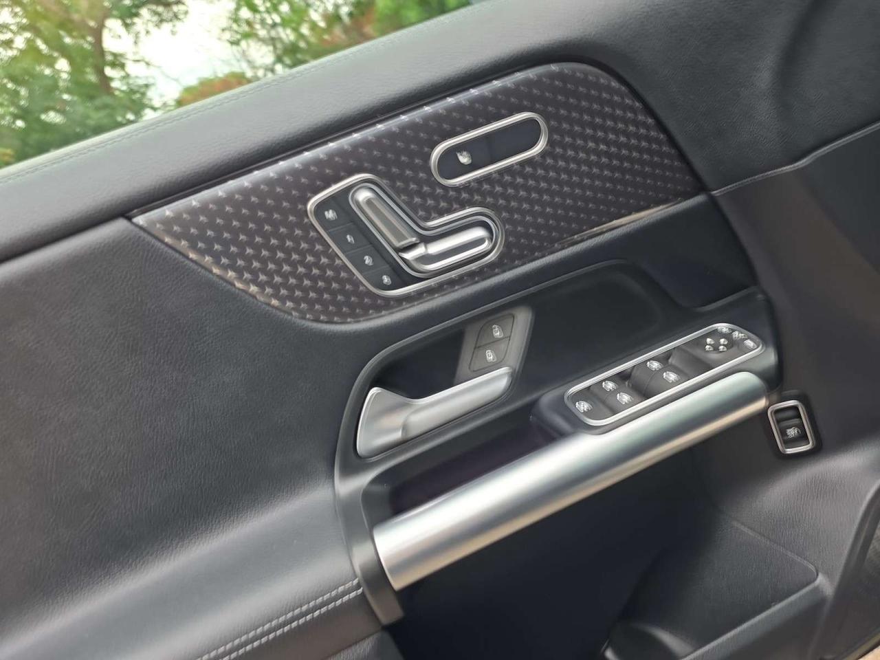 2026 Mercedes-Benz GLA GLA 250 4MATIC * NO ACCIDENTS / CARPLAY / CAMERA / PANORAMIC / BLIND SPOT Photo
