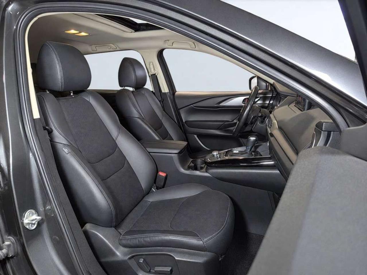 2021 Mazda CX-9 TOURING AWD / Leather / NAVI / Sunroof / 7-Passenger / Heated Seats / Backup Camera Photo
