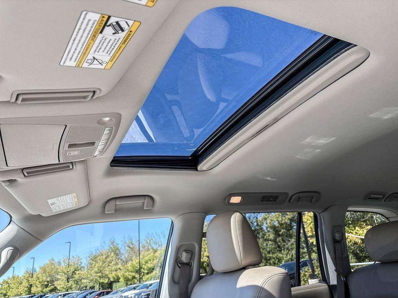 2023 Nissan Armada Platinum   Apple Car Play   Leather   Pro-Pilot As Photo