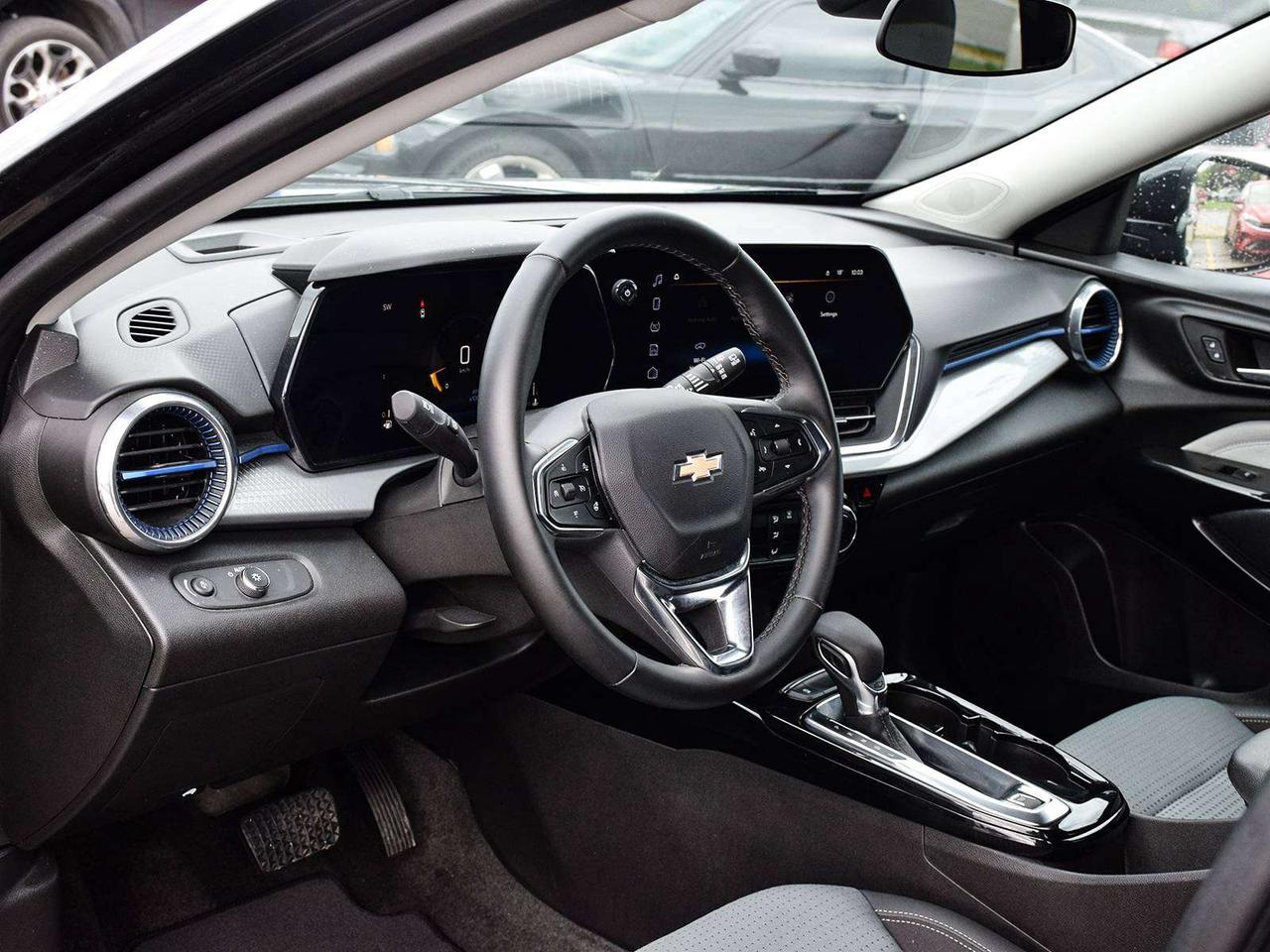 2026 Chevrolet Trax LT ~Heated Seats ~Carplay ~Blind Spot ~Camera Photo