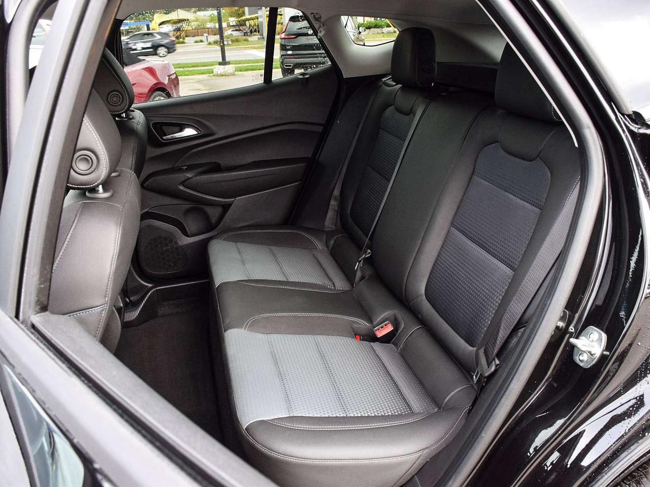 2026 Chevrolet Trax LT ~Heated Seats ~Carplay ~Blind Spot ~Camera Photo