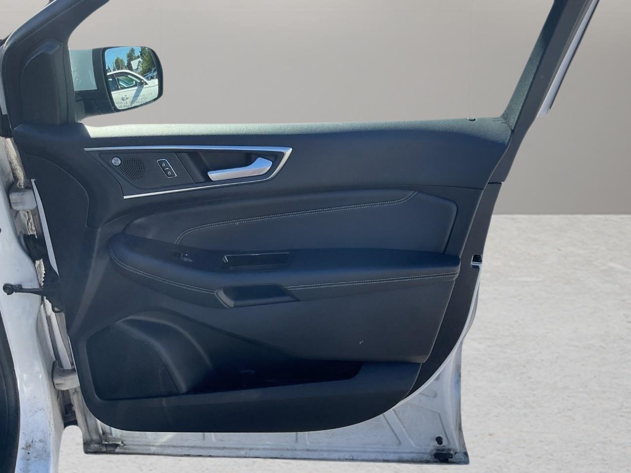 2019 Ford Edge TITANIUM 4DR ALL-WHEEL DRIVE Photo