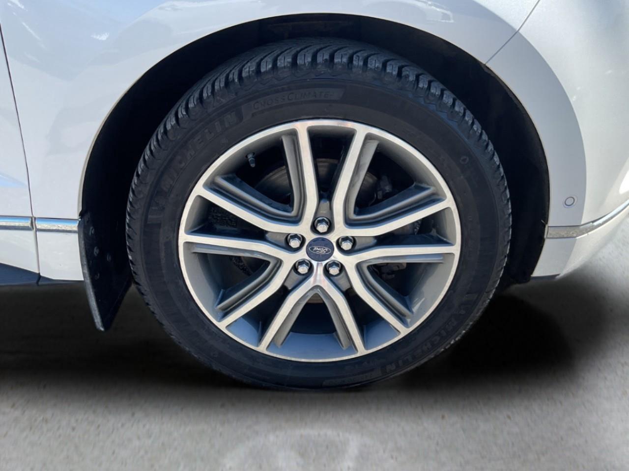 2019 Ford Edge TITANIUM 4DR ALL-WHEEL DRIVE Photo