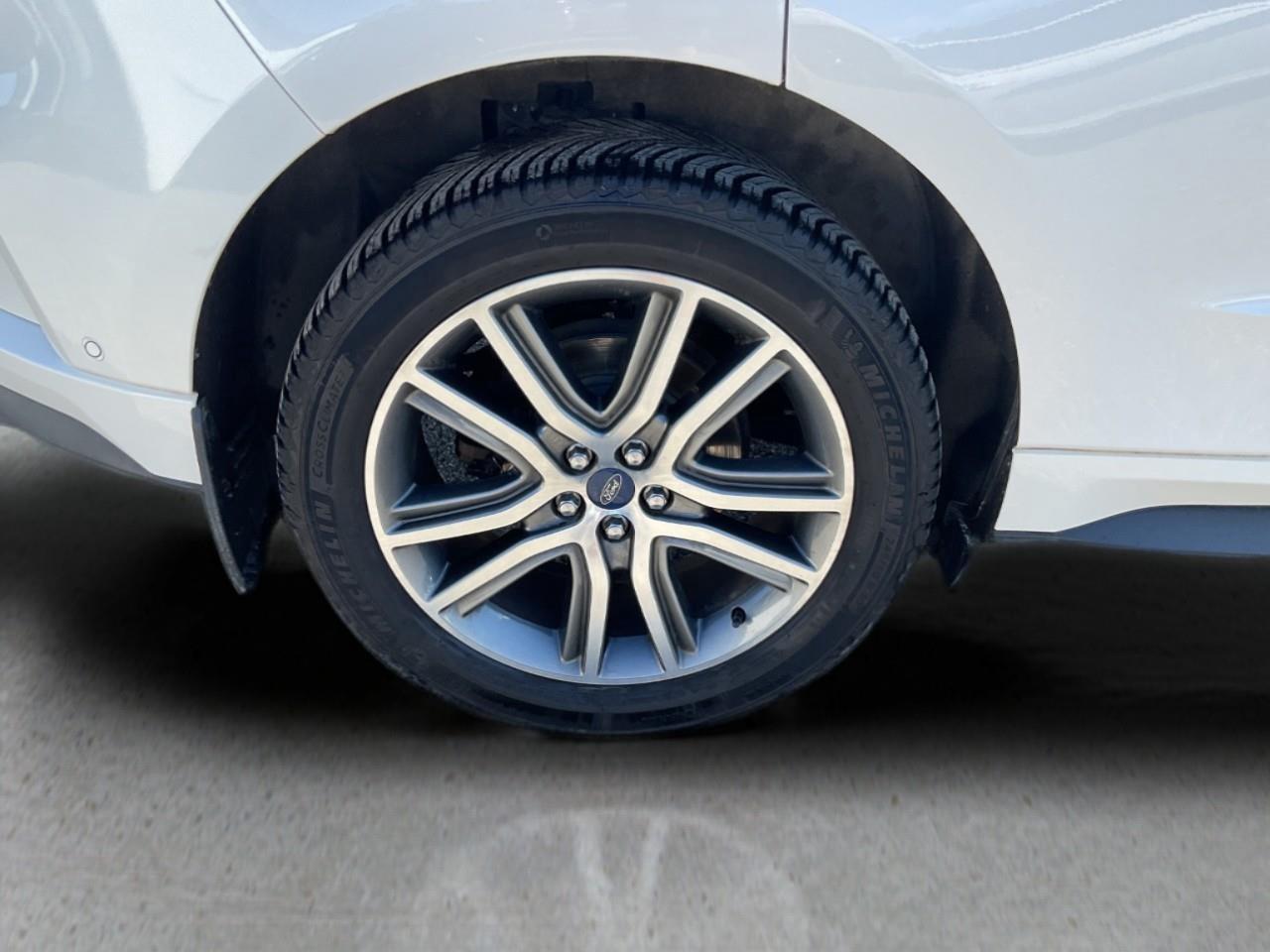 2019 Ford Edge TITANIUM 4DR ALL-WHEEL DRIVE Photo