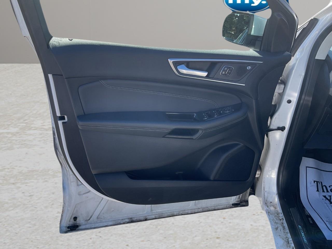 2019 Ford Edge TITANIUM 4DR ALL-WHEEL DRIVE Photo