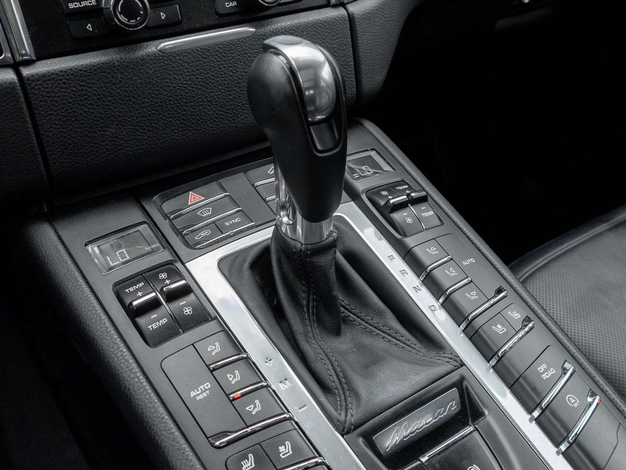 2015 Porsche Macan S -One Owner-Pano-Vent Seat-Navi-BOSE-340 HP-NO Accidents Photo