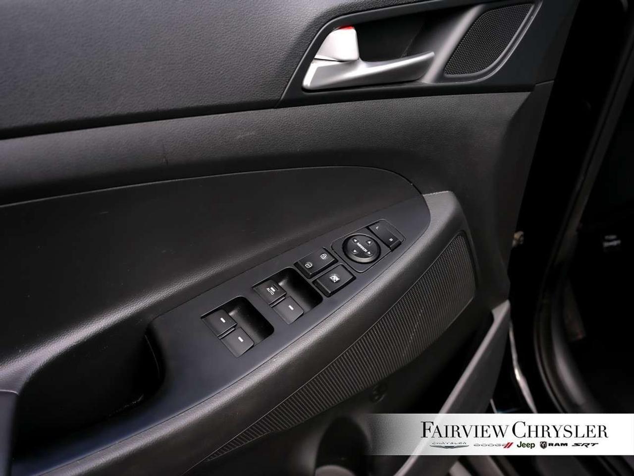 2019 Hyundai Tucson Preferred AWD AWD   HEATED SEATS   BLIND SPOT   BACK UP CAMERA   CARPLAY Photo