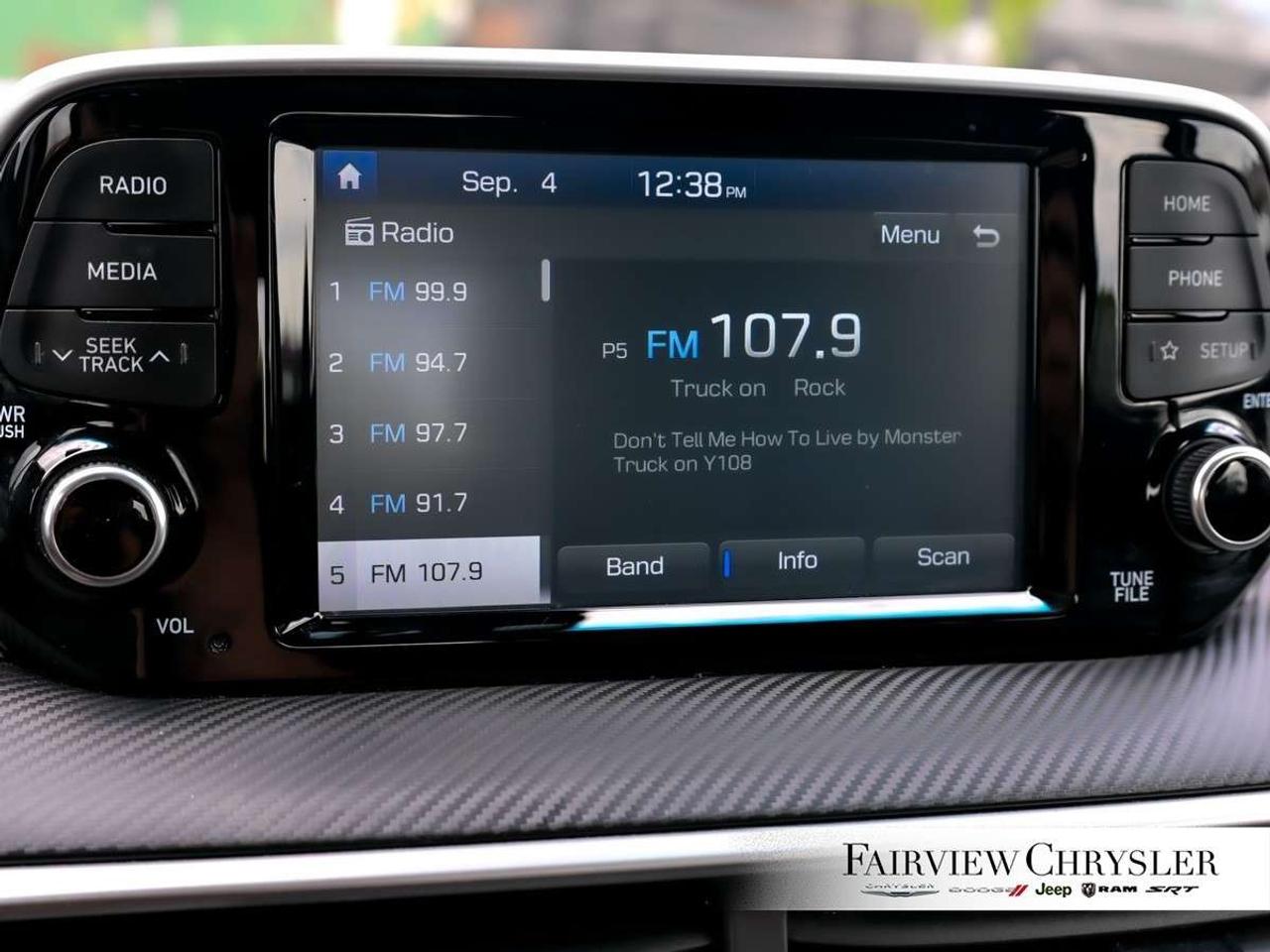 2019 Hyundai Tucson Preferred AWD AWD   HEATED SEATS   BLIND SPOT   BACK UP CAMERA   CARPLAY Photo