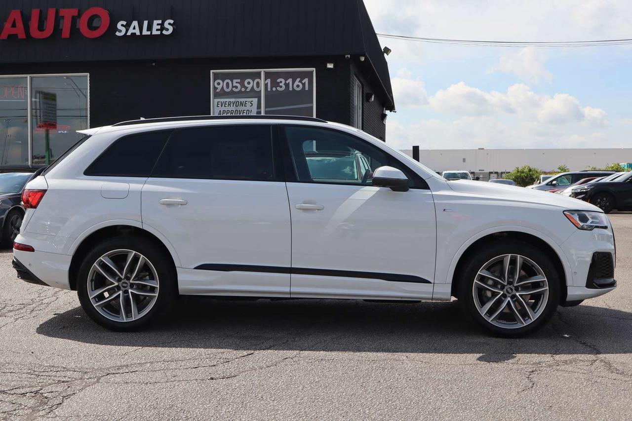 2021 Audi Q7 Progressiv S-Line   55 TFSI V6   Panoramic Sunroof Photo