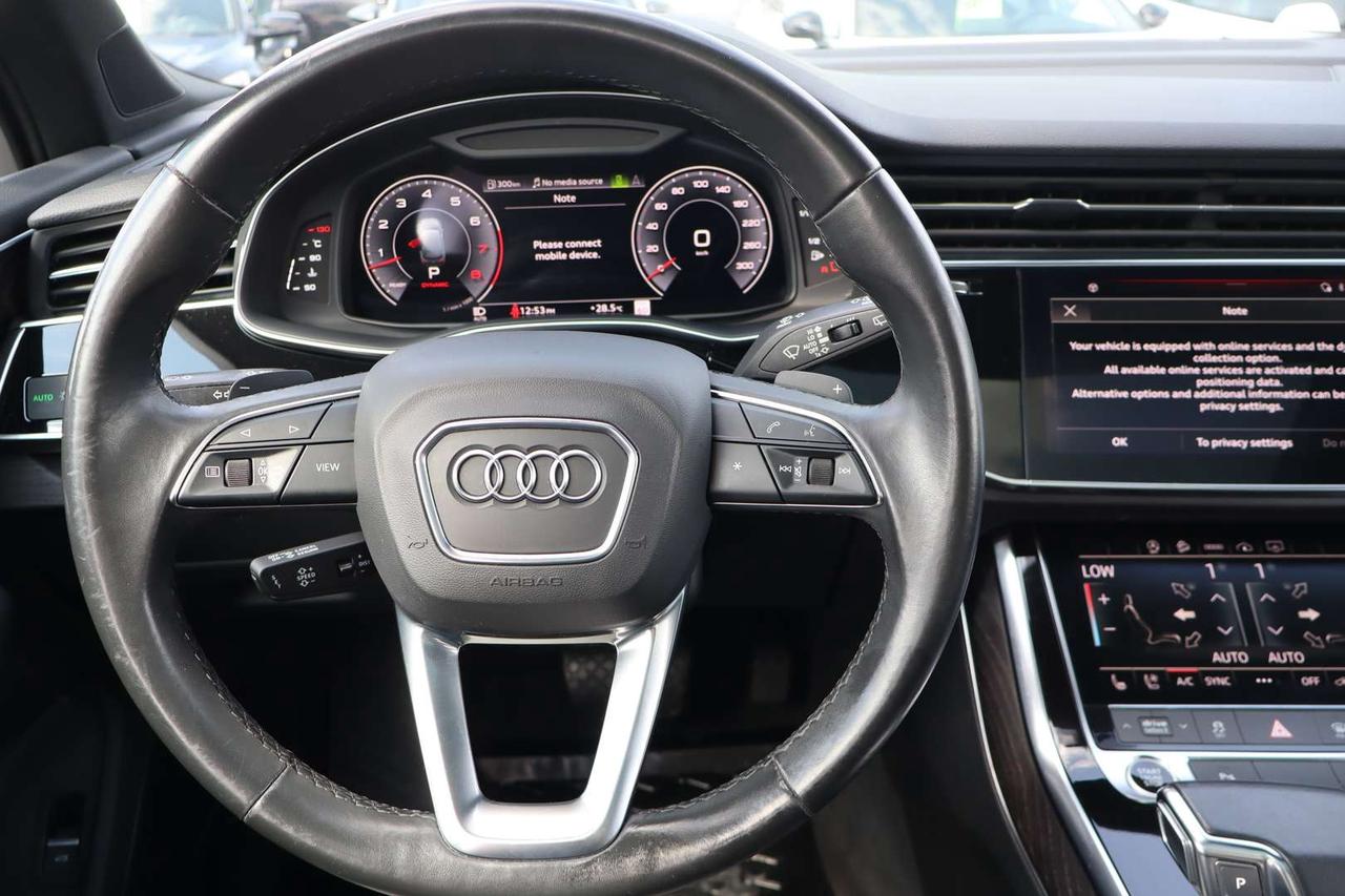 2021 Audi Q7 Progressiv S-Line   55 TFSI V6   Panoramic Sunroof Photo