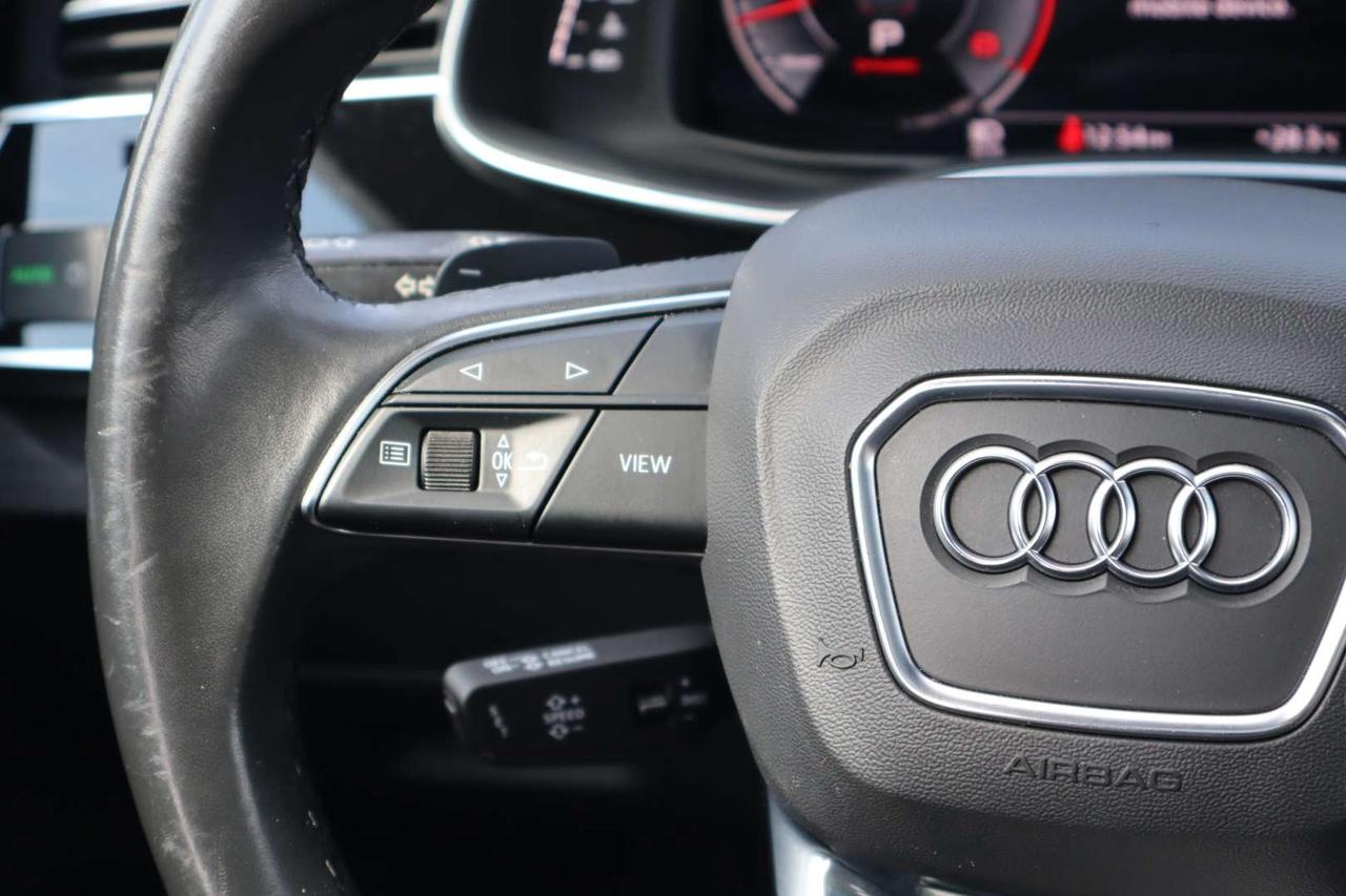 2021 Audi Q7 Progressiv S-Line   55 TFSI V6   Panoramic Sunroof Photo