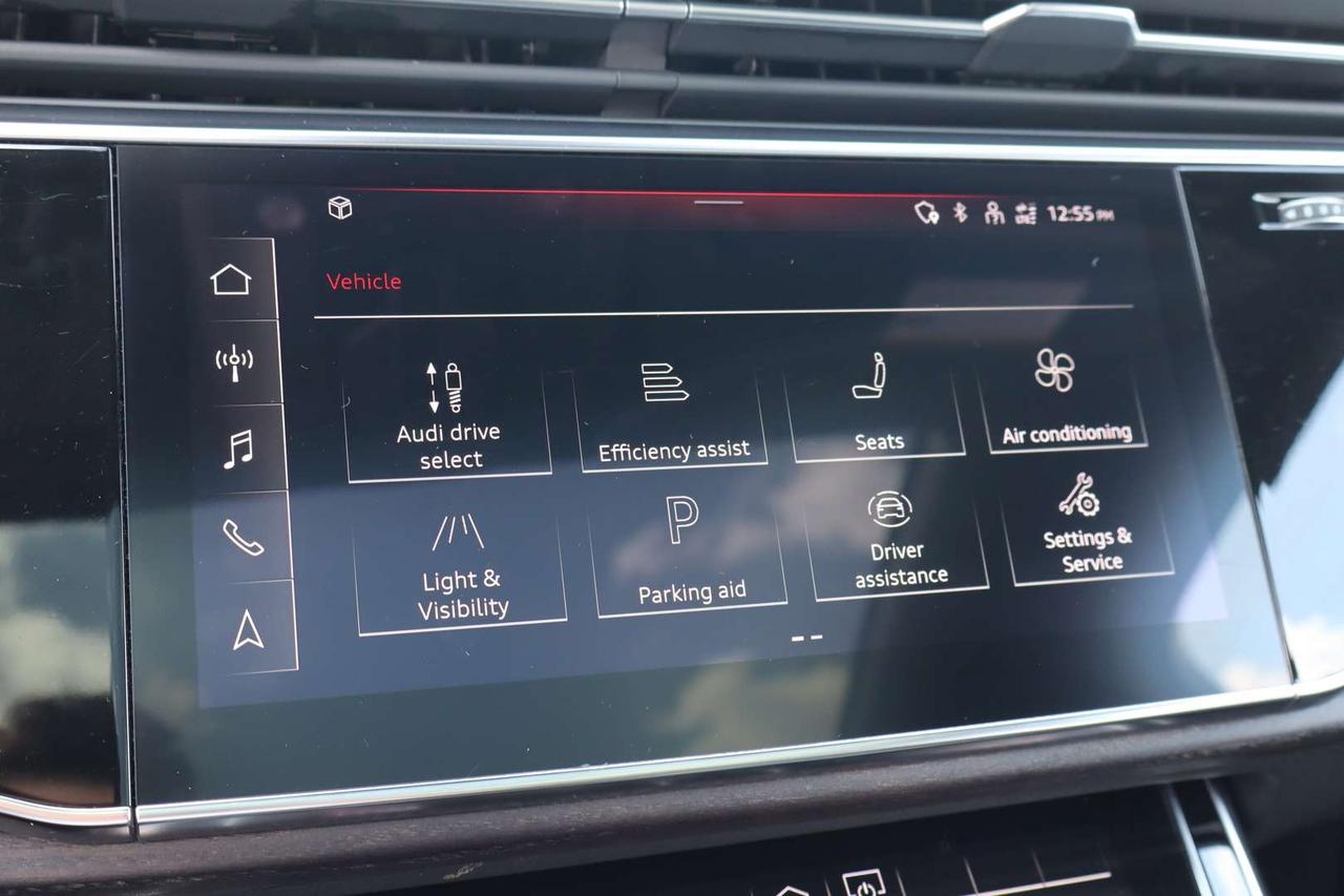 2021 Audi Q7 Progressiv S-Line   55 TFSI V6   Panoramic Sunroof Photo