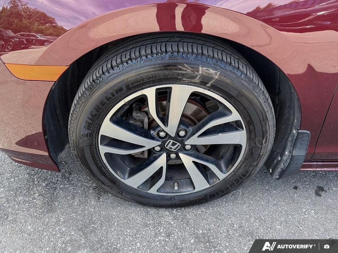 2019 Honda Odyssey Touring (A10) Passenger Van Photo