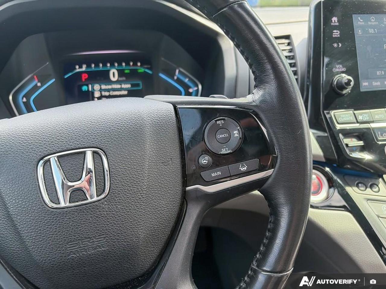 2019 Honda Odyssey Touring (A10) Passenger Van Photo