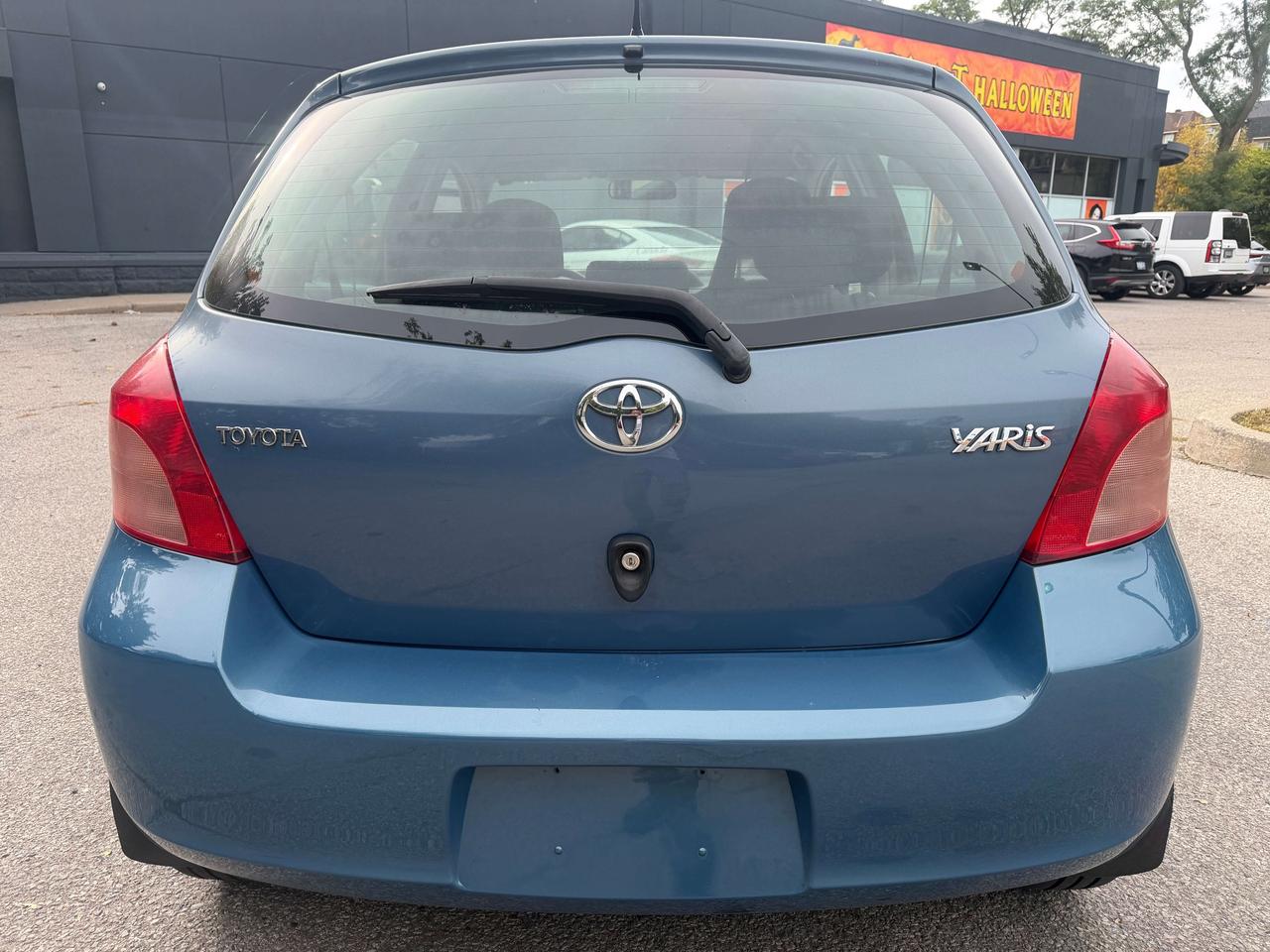 2007 Toyota Yaris LE !!! YES ONLY 160987 KMS !!! AUTO !! CERTIFIED ! Photo