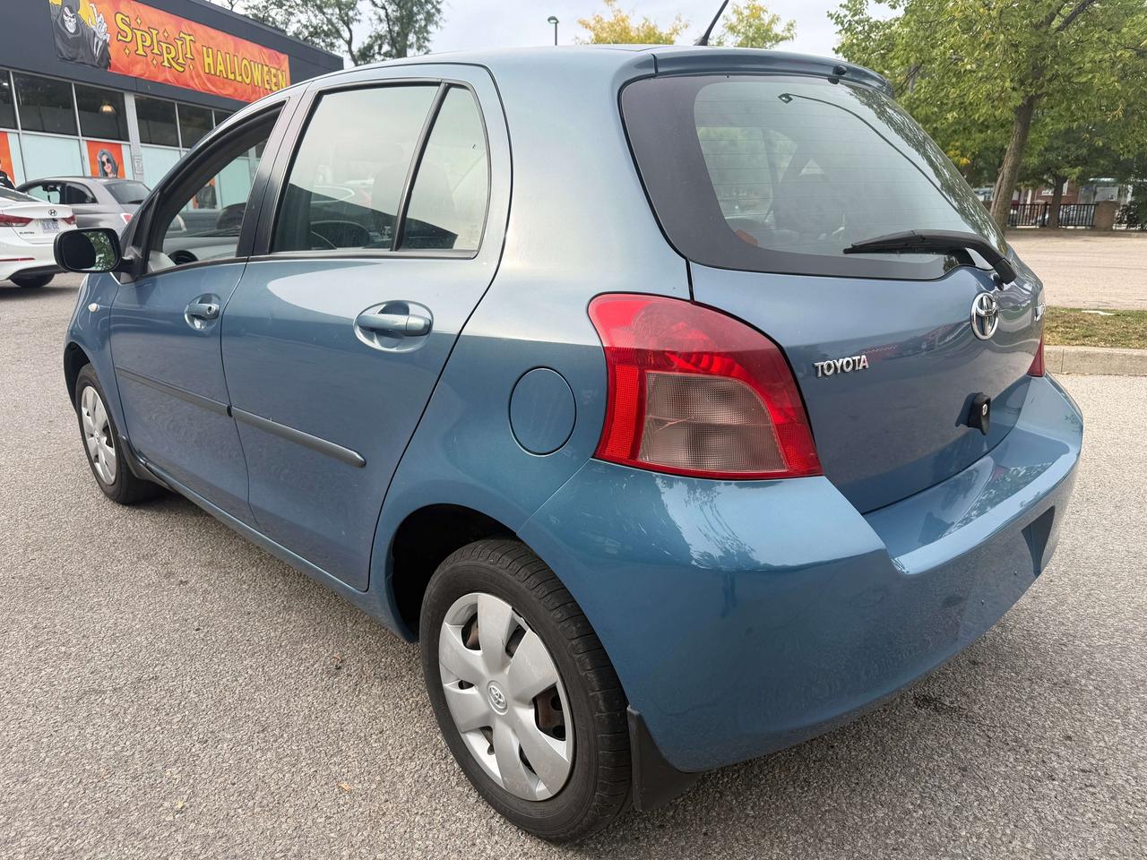 2007 Toyota Yaris LE !!! YES ONLY 160987 KMS !!! AUTO !! CERTIFIED ! Photo2