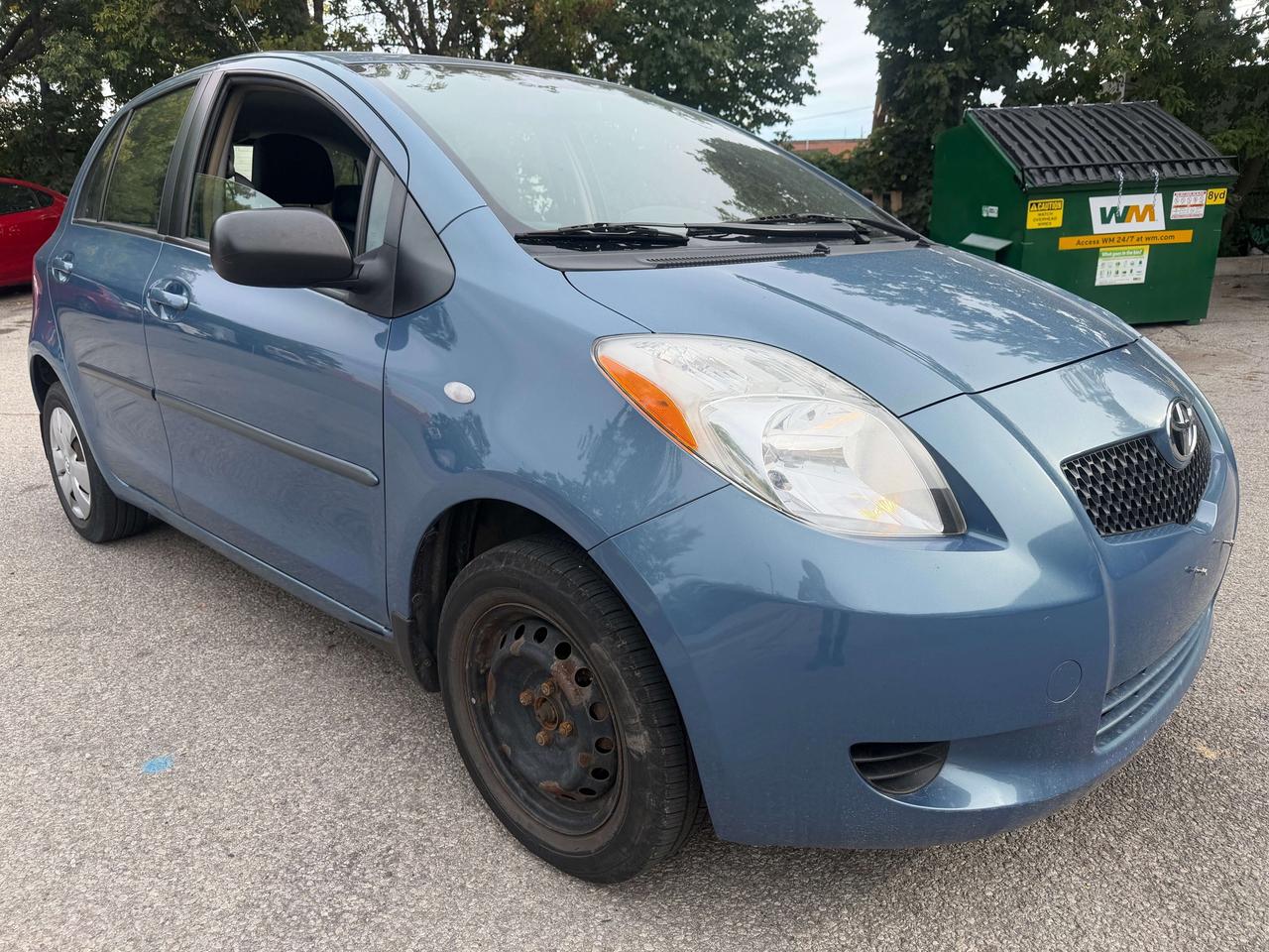 2007 Toyota Yaris LE !!! YES ONLY 160987 KMS !!! AUTO !! CERTIFIED ! Photo