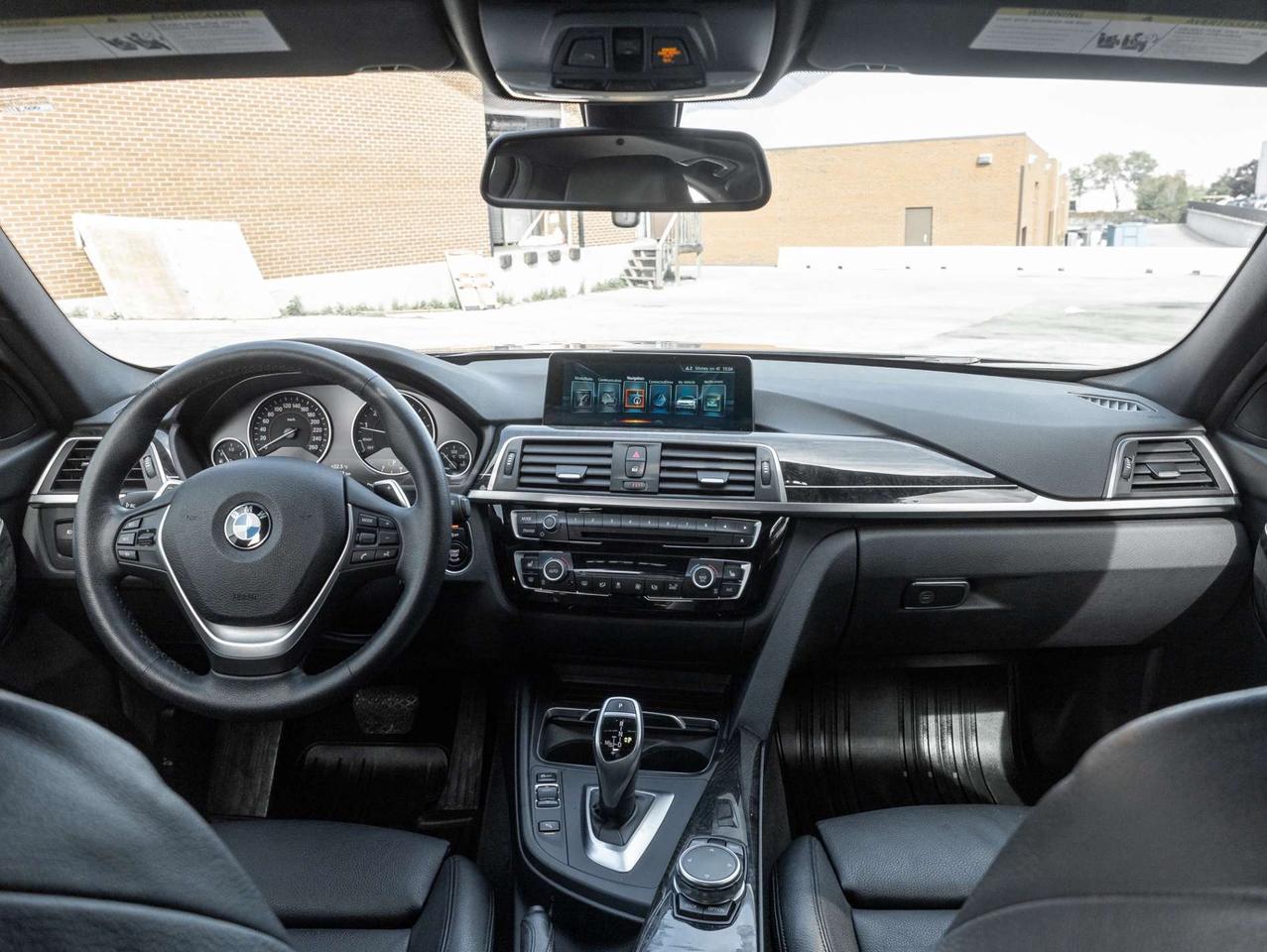 2017 BMW 3 Series 330i xDrive Sport-Line -NAVI-Comfort Access-LED-Dealer Serviced-NO Accidents Photo