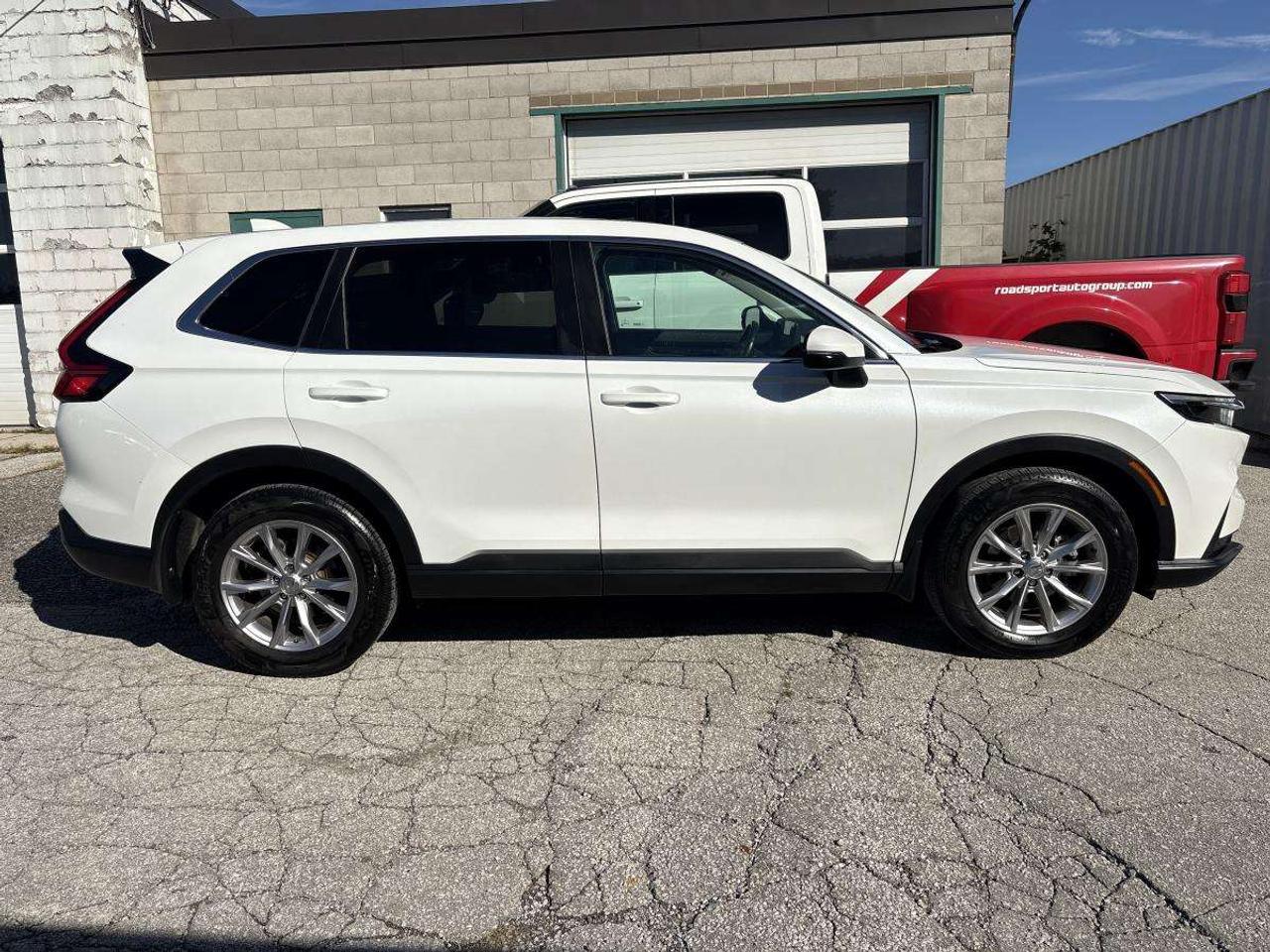 2023 Honda CR-V Ex-L Clean Carfax/One Owner Photo