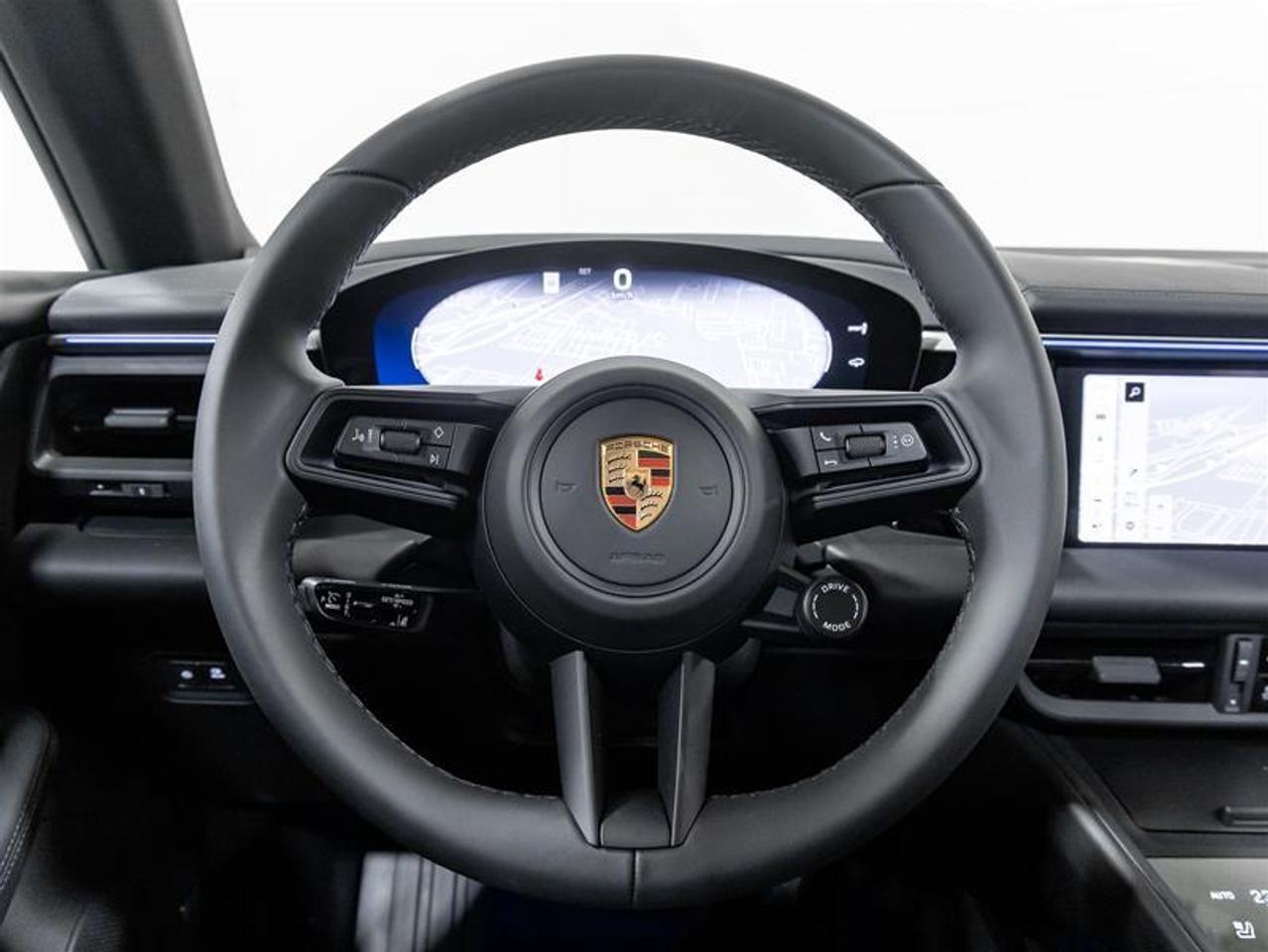 2025 Porsche Macan  Photo
