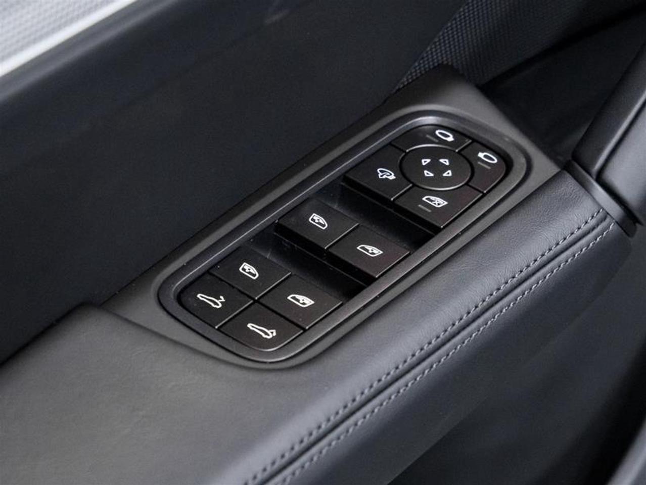 2026 Porsche Cayenne  Photo