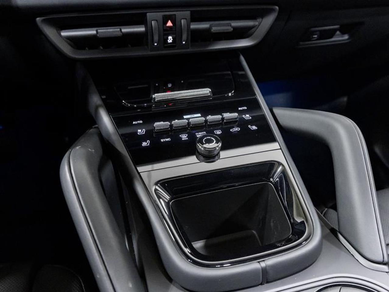 2026 Porsche Cayenne  Photo