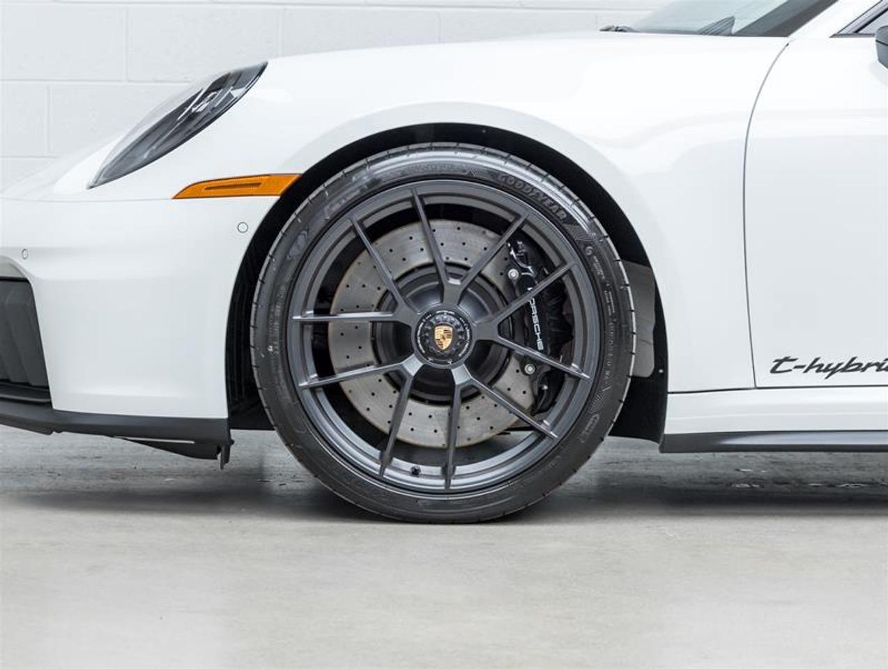 2025 Porsche 911  Photo