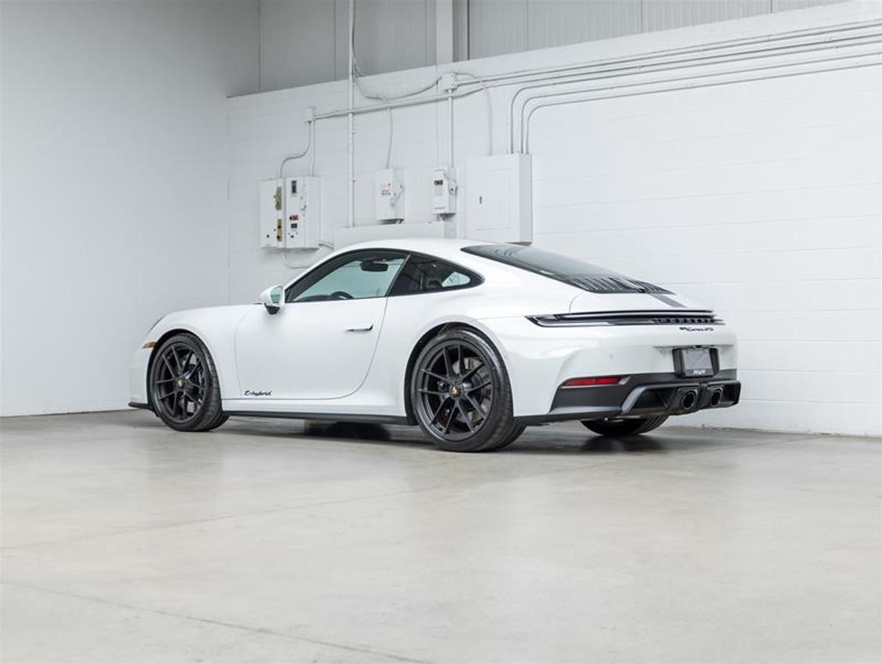 2025 Porsche 911  Photo
