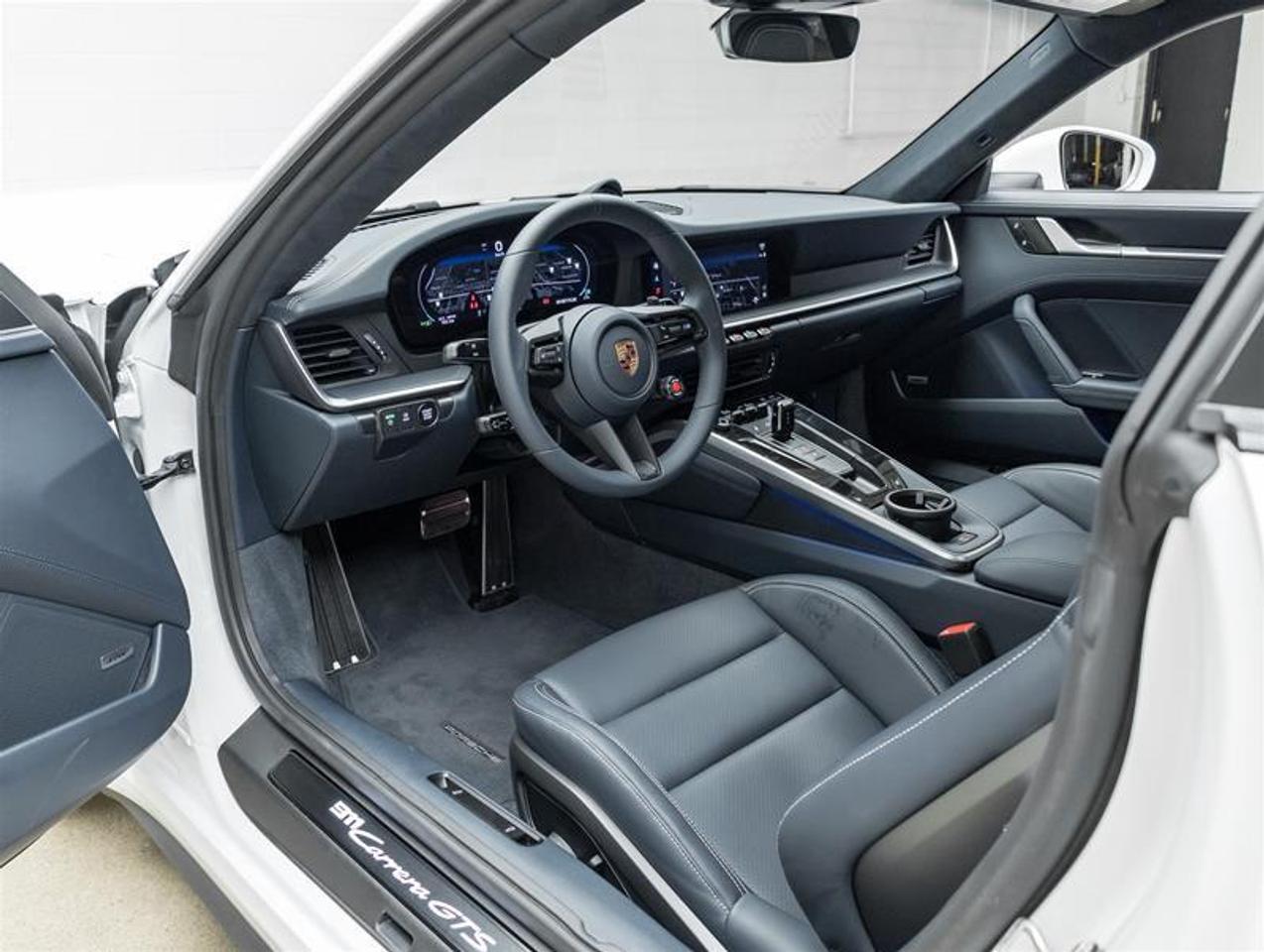 2025 Porsche 911  Photo