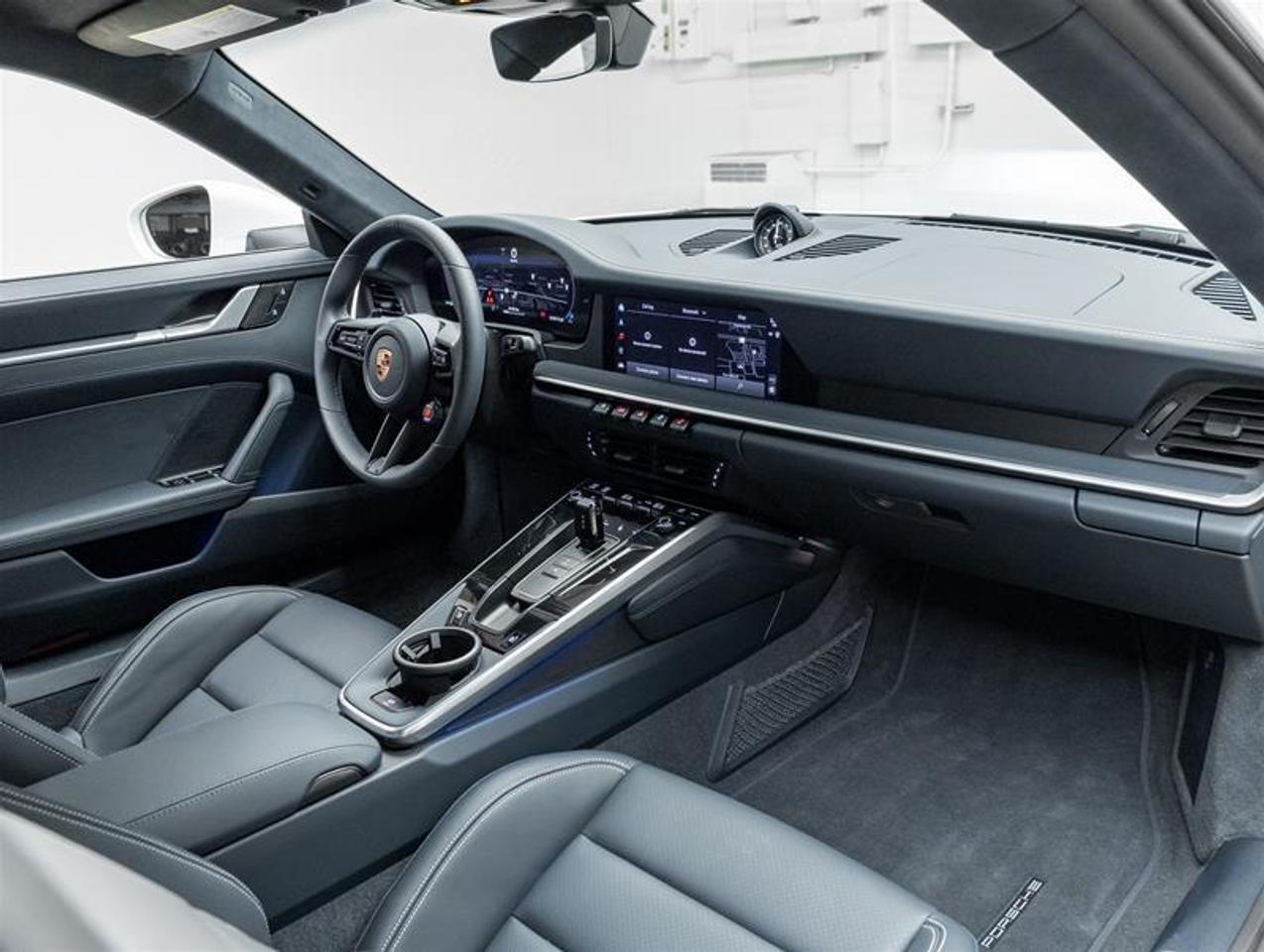 2025 Porsche 911  Photo