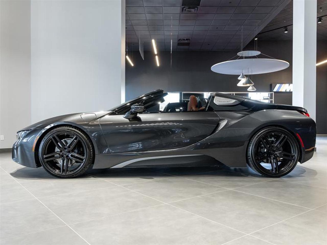 2019 BMW i8 Base 2dr All-Wheel Drive Roadster Photo