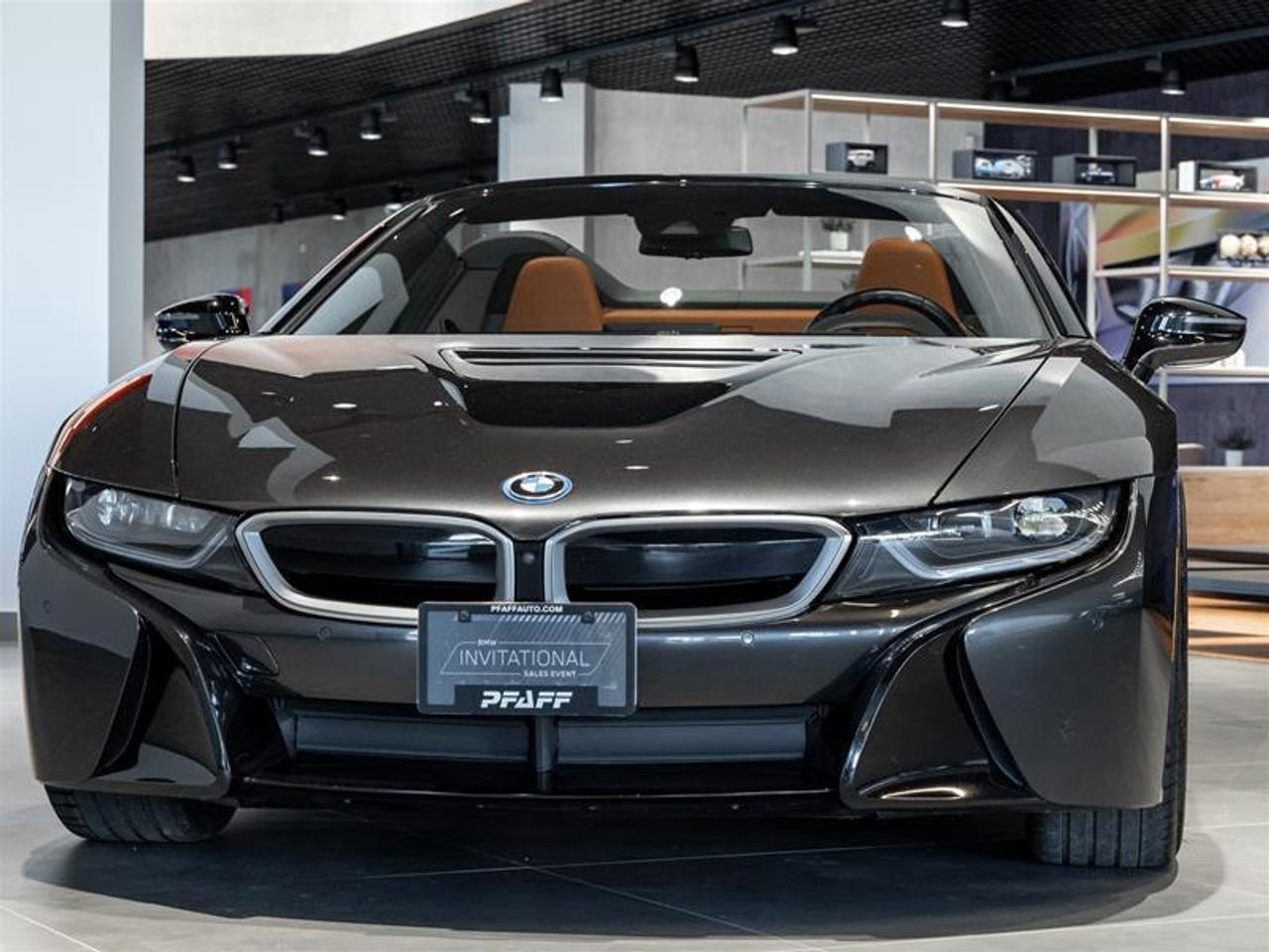 2019 BMW i8 Base 2dr All-Wheel Drive Roadster Photo
