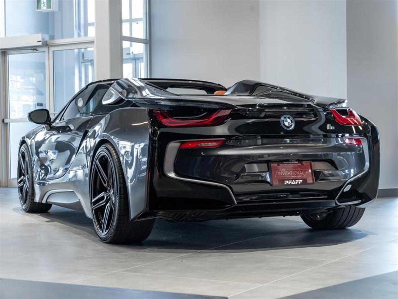 2019 BMW i8 Base 2dr All-Wheel Drive Roadster Photo