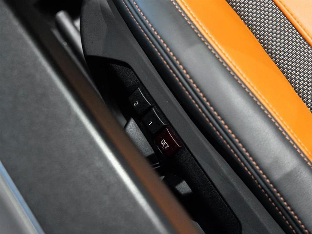 2019 BMW i8 Base 2dr All-Wheel Drive Roadster Photo
