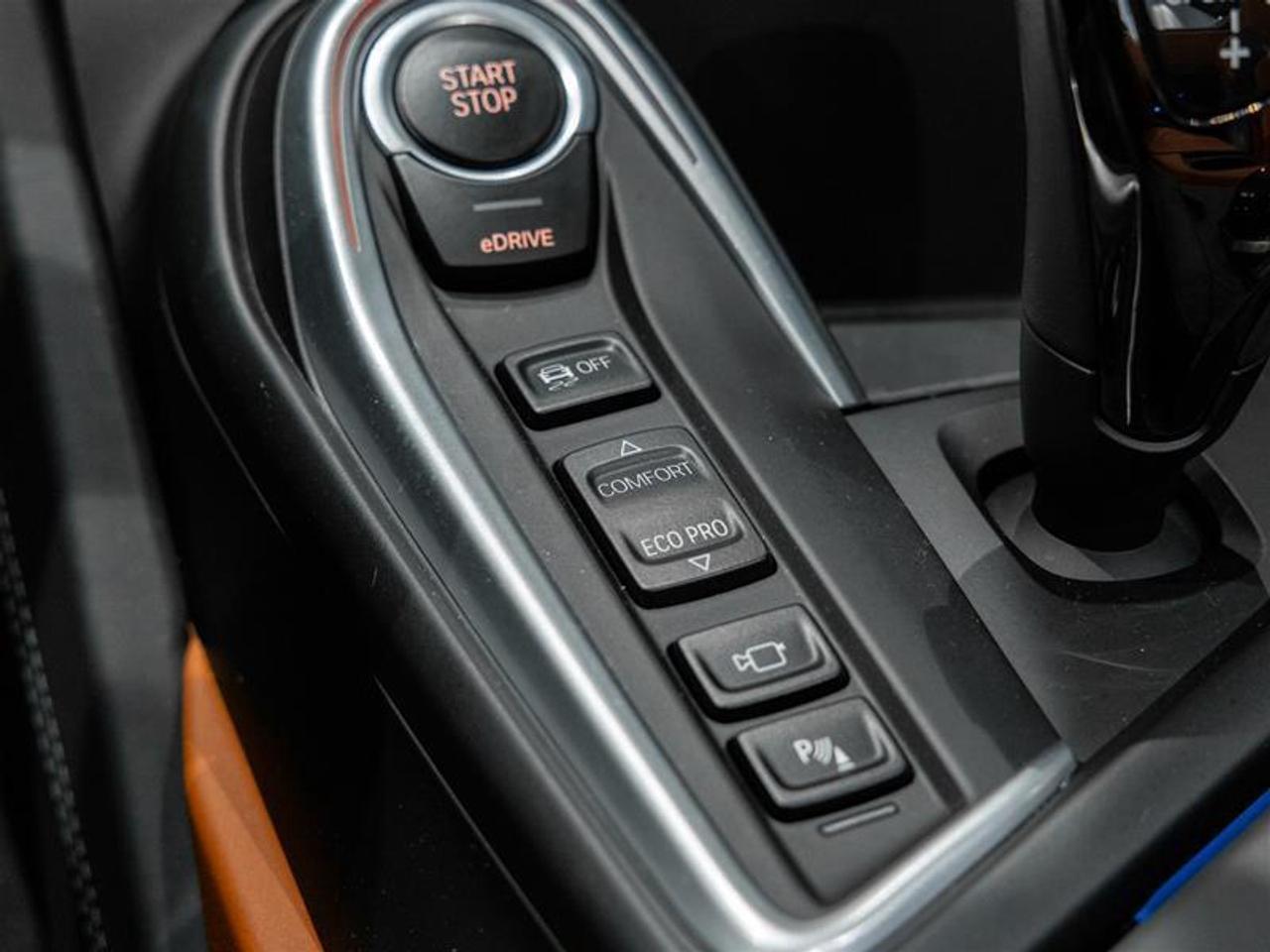 2019 BMW i8 Base 2dr All-Wheel Drive Roadster Photo