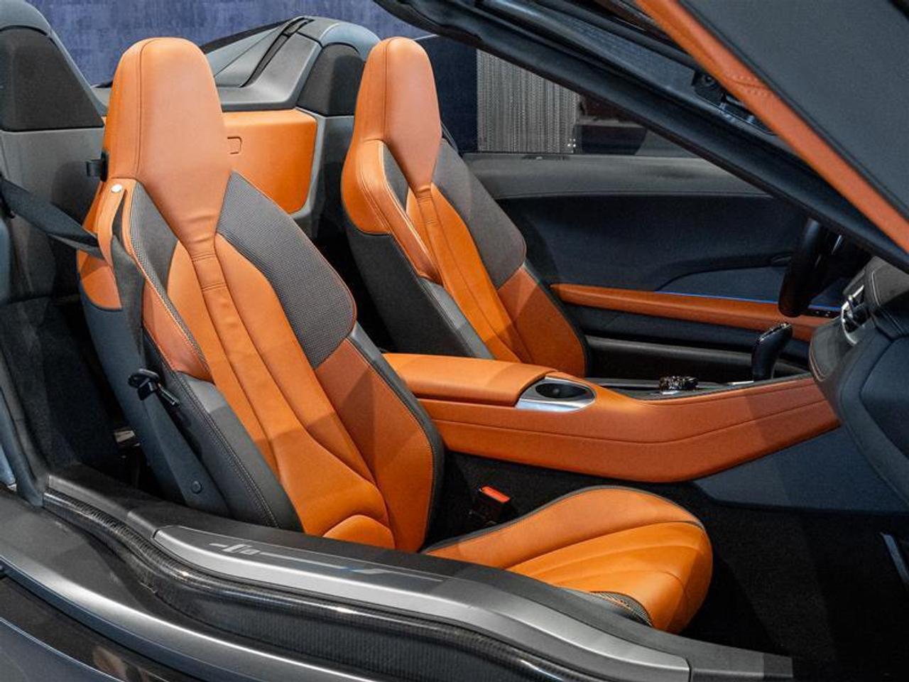 2019 BMW i8 Base 2dr All-Wheel Drive Roadster Photo