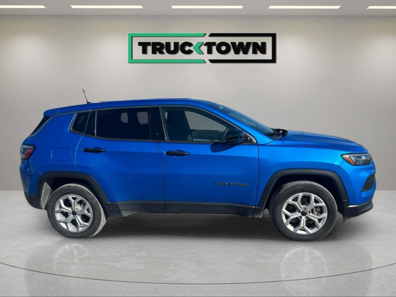 2025 Jeep Compass Sport 4dr 4x4 Photo