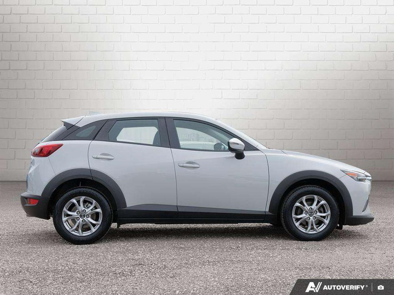 2016 Mazda CX-3 GS FWD, 2.0L 4-CYL, ALLOYS, LEATHER, SUNROOF, ONE-OWNER,  AS-TRADED! Photo
