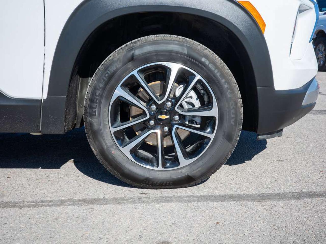 2026 Chevrolet TrailBlazer LT - Blind Spot Monitor   Heated Steering Wheel Photo