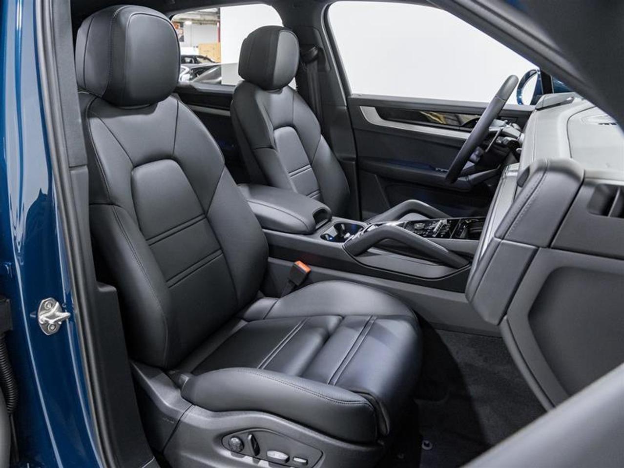 2026 Porsche Cayenne  Photo