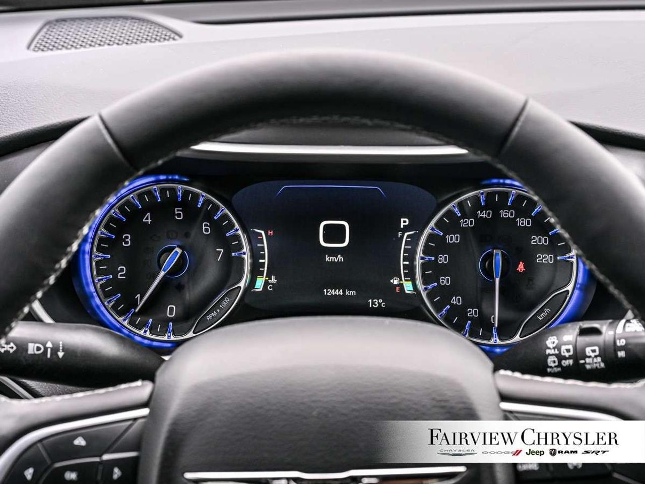 2026 Chrysler Grand Caravan SXT 2WD RUNNING BOARDS   CARPLAY   PWR SLIDING DOORS   REMOTE START   LEATHER Photo