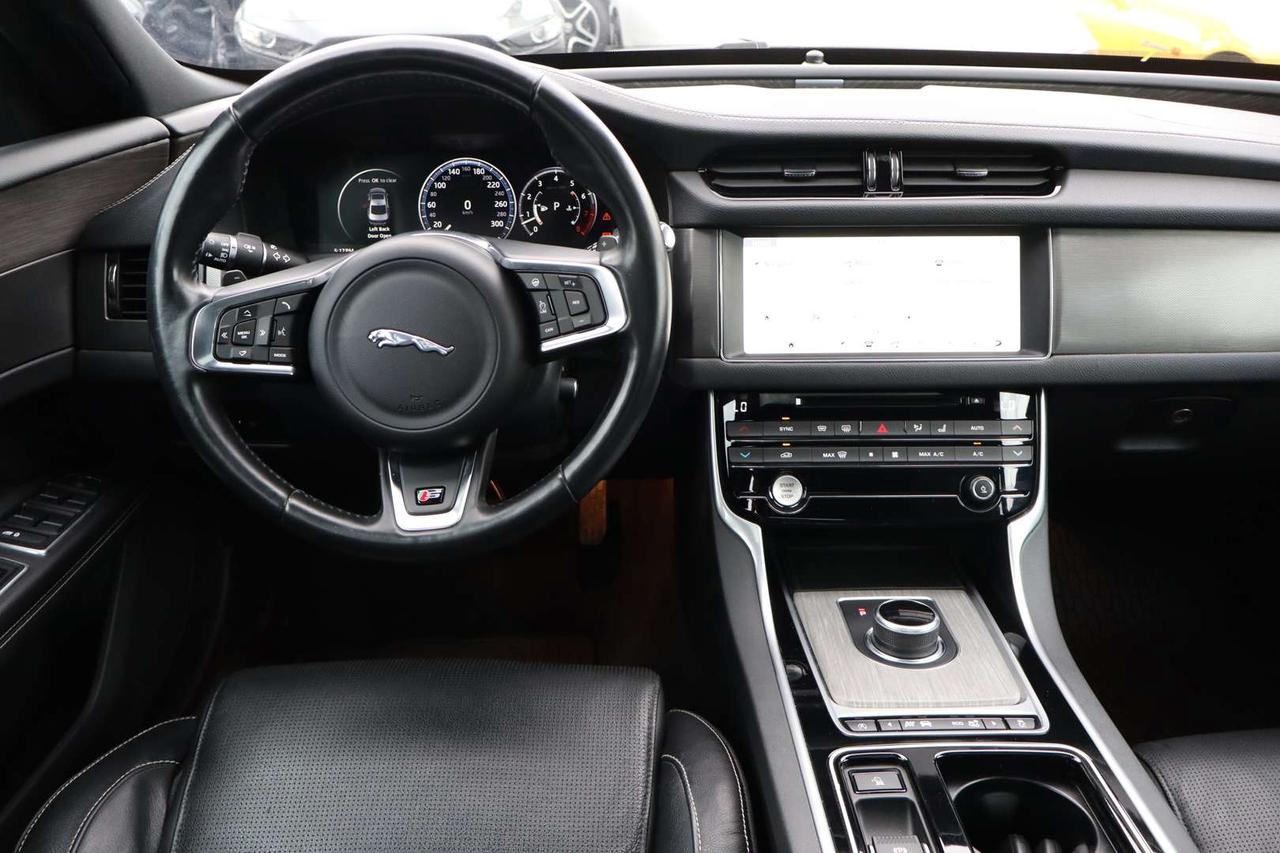 2017 Jaguar XF S AWD V6   ACCIDENT FREE   Meridian   HUD   Safety Certified Photo