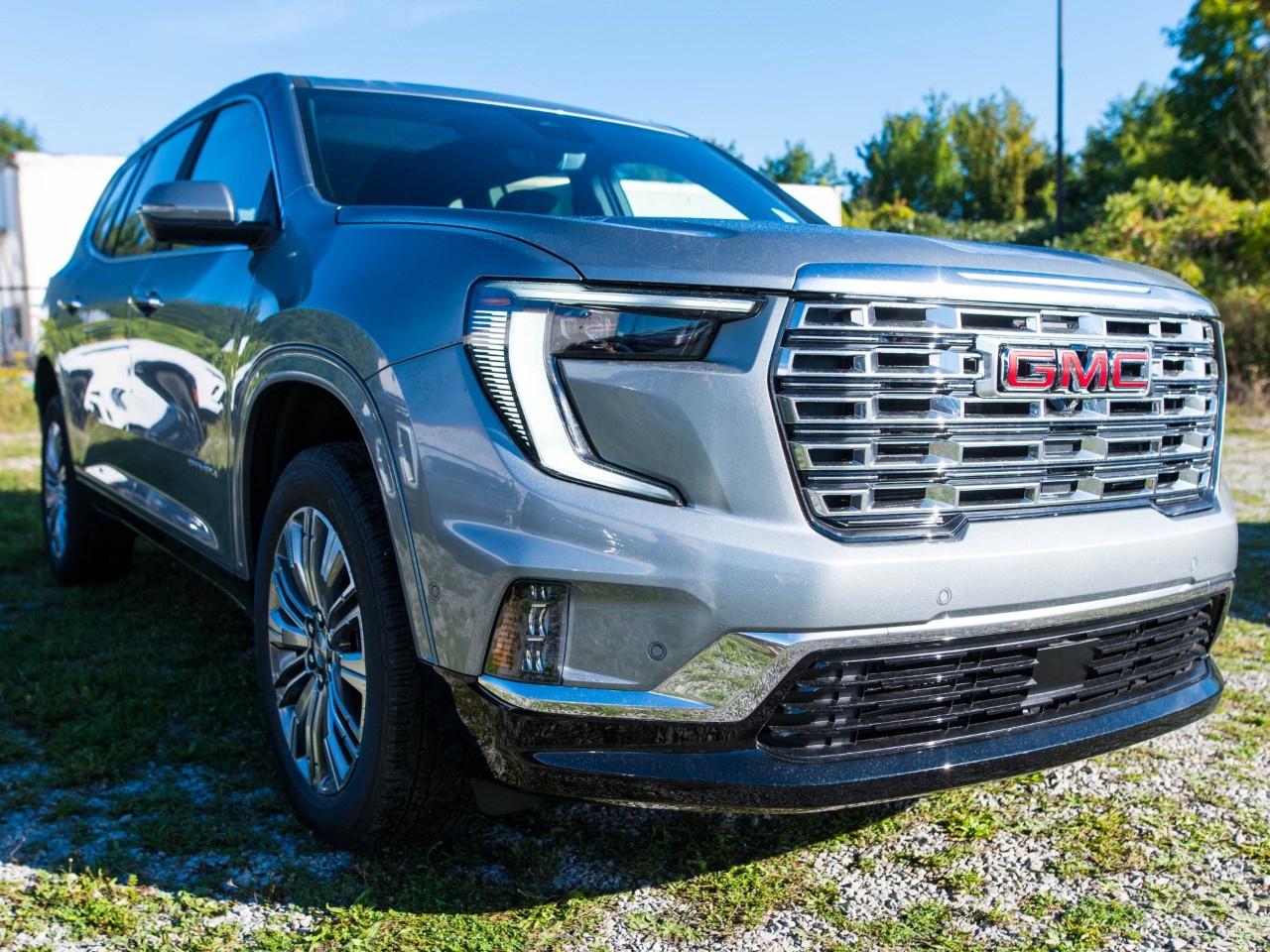 2027 GMC Acadia AWD DENALI Photo