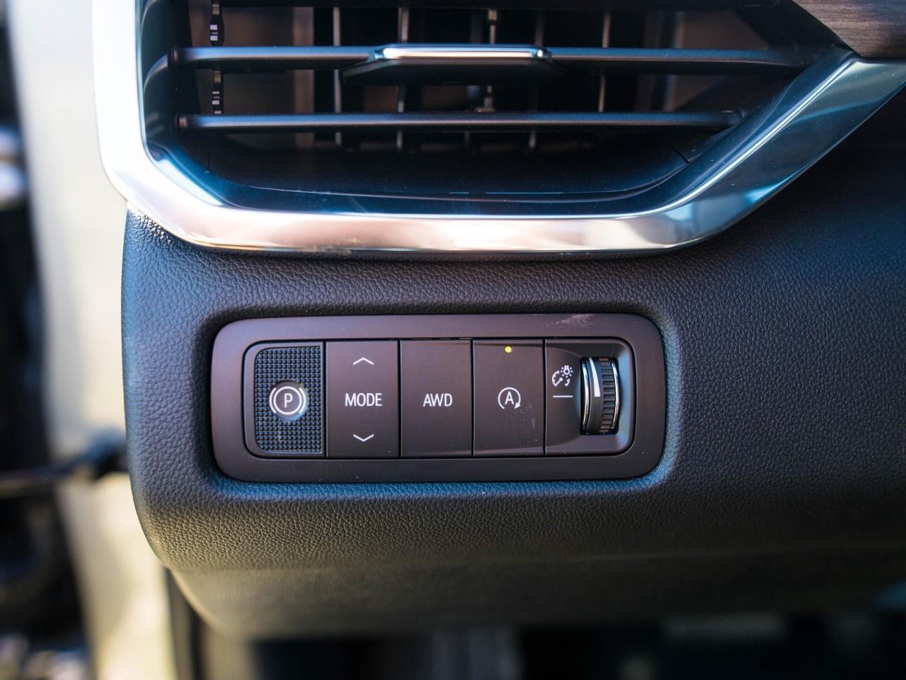 2027 GMC Acadia AWD DENALI Photo