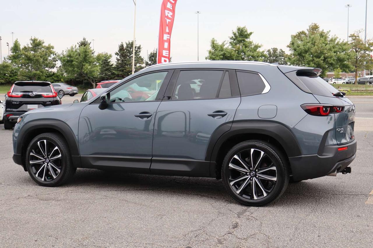 2023 Mazda CX-50 GT AWD Photo4