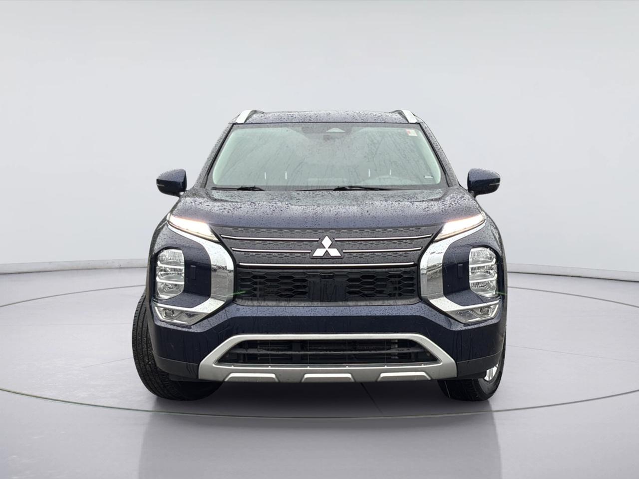 2022 Mitsubishi Outlander SE Photo