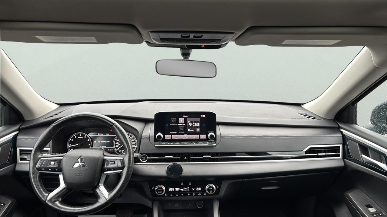 2022 Mitsubishi Outlander SE Photo