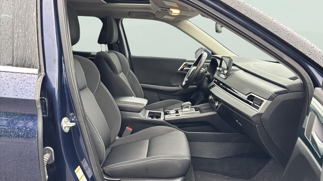 2022 Mitsubishi Outlander SE Photo