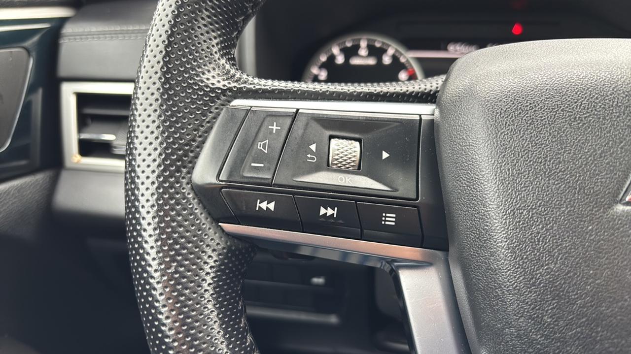 2022 Mitsubishi Outlander SE Photo